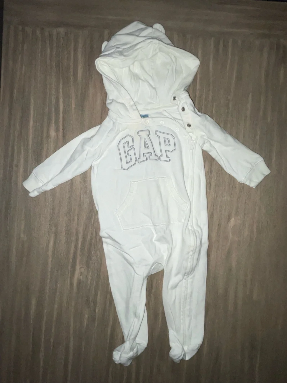 GAP White Hooded Baby Jumpsuit with Front Pocket